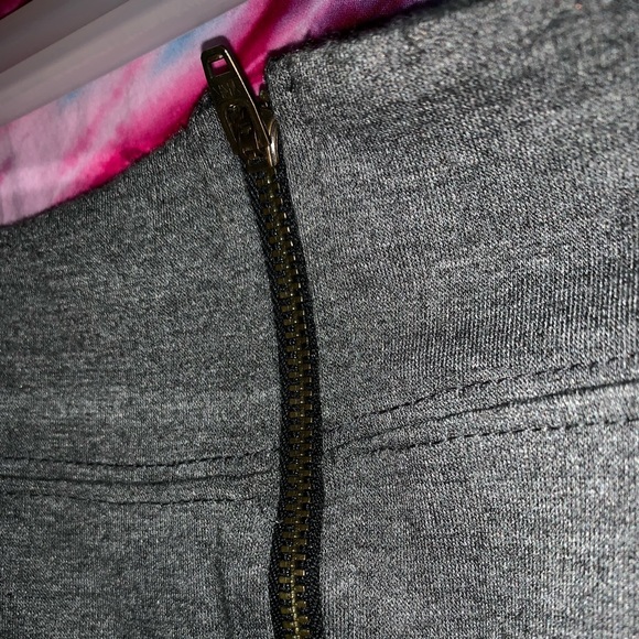 Skirt - Picture 4 of 5